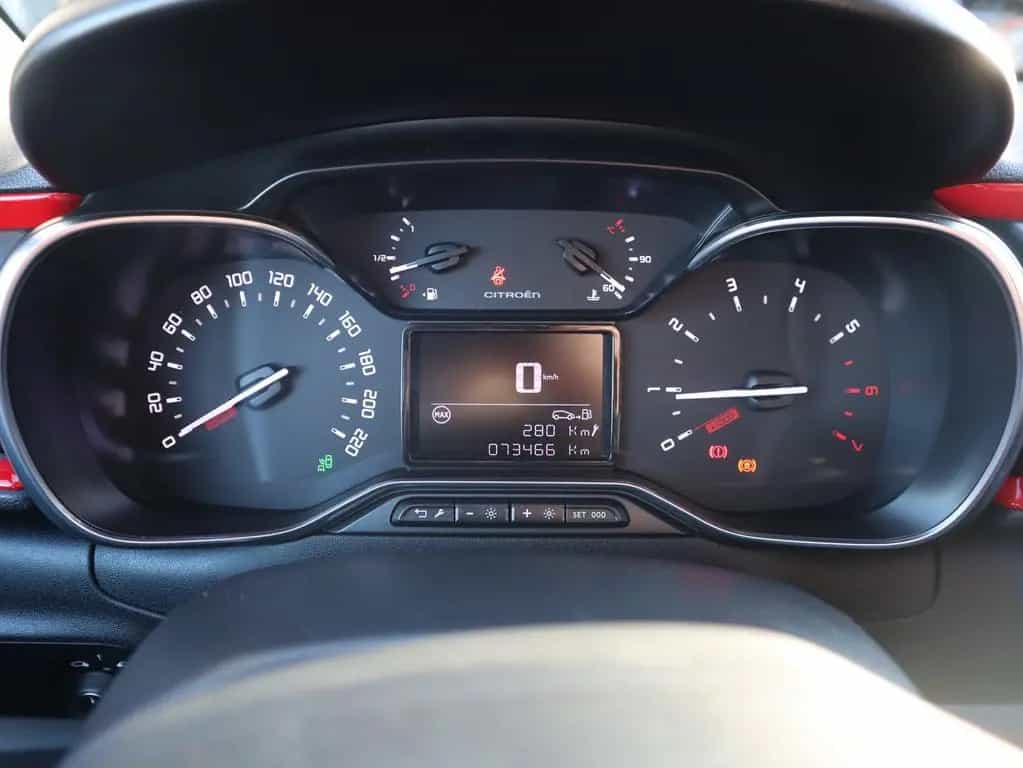 Citroën C3 1.2 12V e-THP Shine Navi Sitzheizung Kamera 03/2020-photo-18
