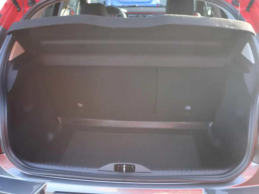 Citroën C3 1.2 12V e-THP Shine Navi Sitzheizung Kamera 03/2020-photo-31