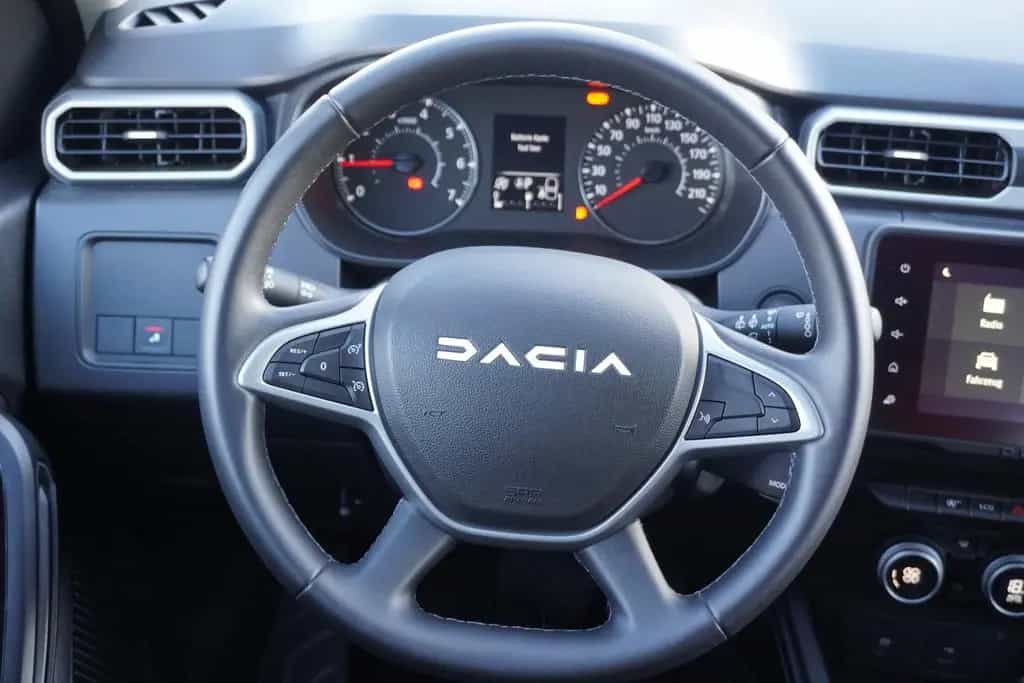 Dacia Duster 1.3 TCE Journey LED Navi Sitzheizung 360° 01/2023-photo-14