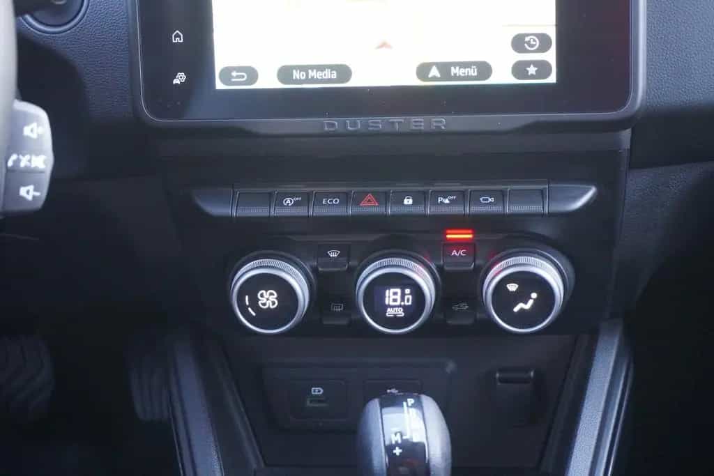 Dacia Duster 1.3 TCE Journey LED Navi Sitzheizung 360° 01/2023-photo-16