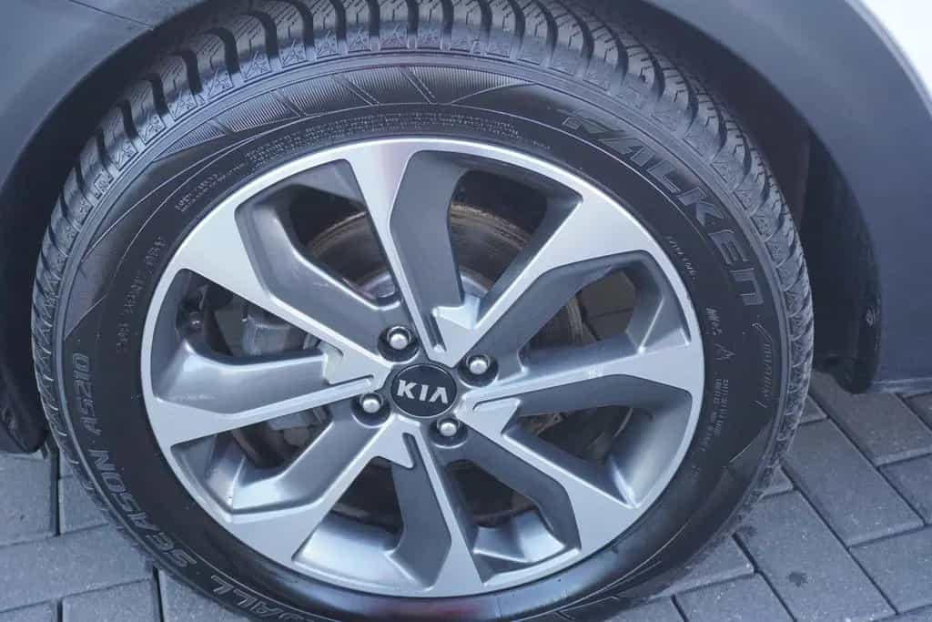 Kia Stonic 1.0 T-GDI Spirit Navi Sitzheizung Kamera 01/2019-photo-26