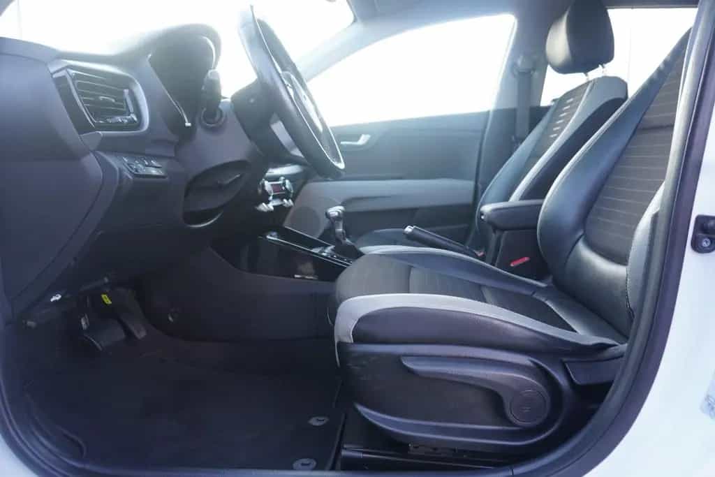 Kia Stonic 1.0 T-GDI Spirit Navi Sitzheizung Kamera 01/2019-photo-7