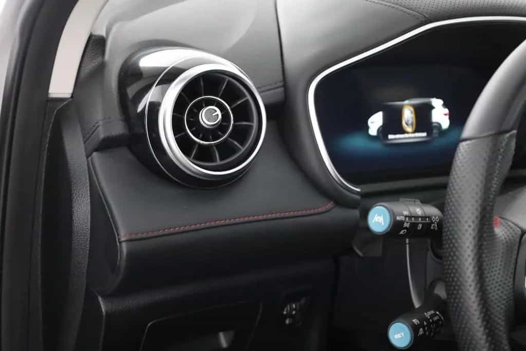 MG HS 1.5 T-GDI Luxury Aut. LED ACC Navi 360° Pano 03/2024-photo-19
