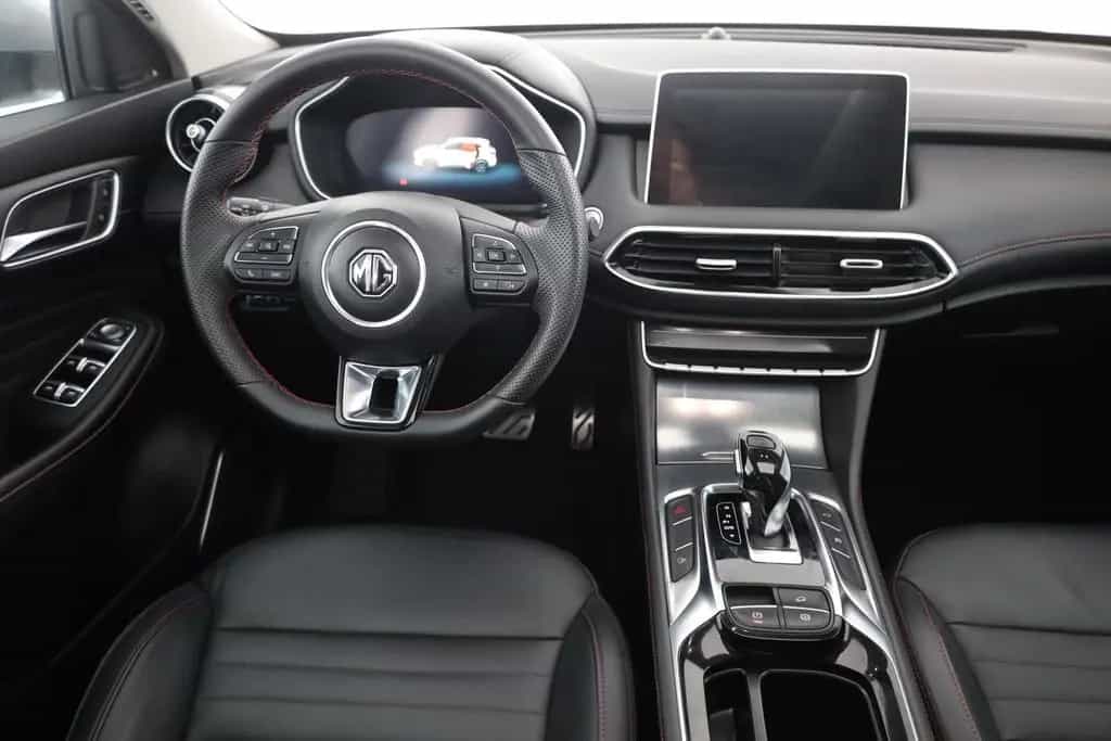 MG HS 1.5 T-GDI Luxury Aut. LED ACC Navi 360° Pano 03/2024-photo-9