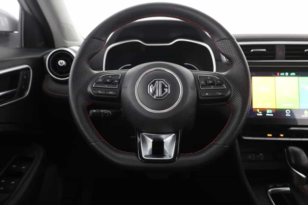 MG ZS 1.0 T-GDI Luxury Aut. LED Navi 360° Sitzheizu 05/2024-photo-14