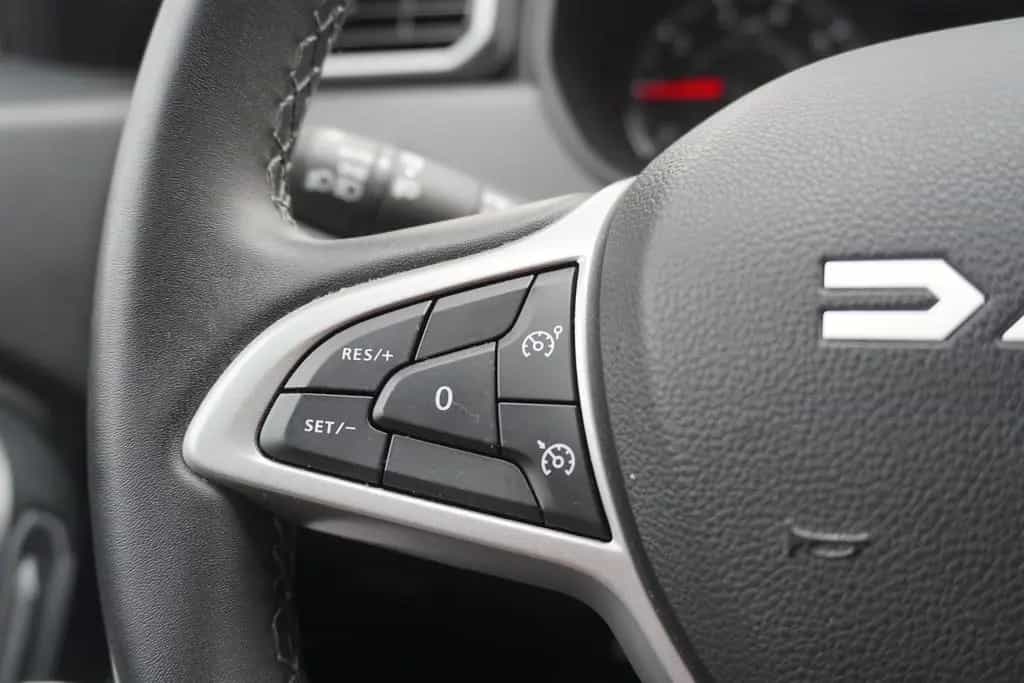 Dacia Duster II 1.3 TCE Extreme Navi Sitzheizung PDC 02/2023-photo-24