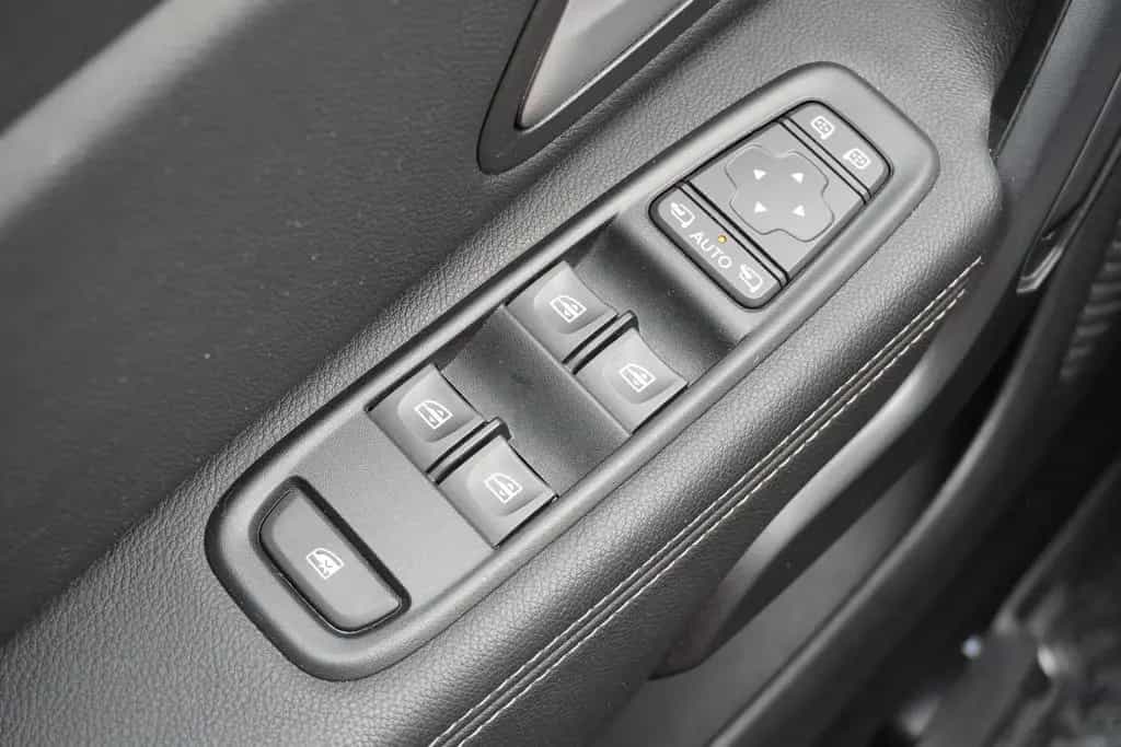 Dacia Duster II 1.3 TCE Extreme Navi Sitzheizung PDC 02/2023-photo-28