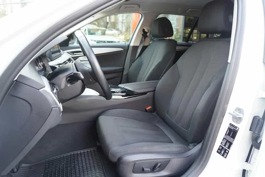BMW 5 Series 520d xDrive LED Navi Tempomat Sitzheizung AHK 12/2018-photo-10