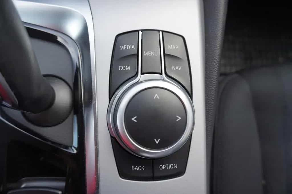 BMW 5 Series 520d xDrive LED Navi Tempomat Sitzheizung AHK 12/2018-photo-23
