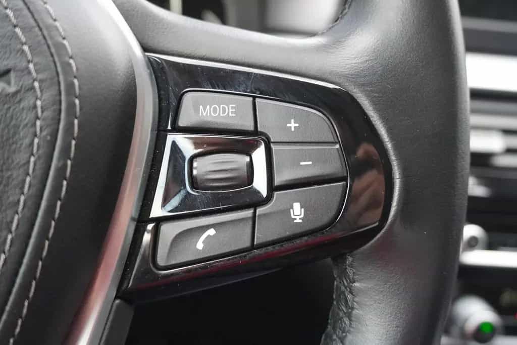 BMW 5 Series 520d xDrive LED Navi Tempomat Sitzheizung AHK 12/2018-photo-25