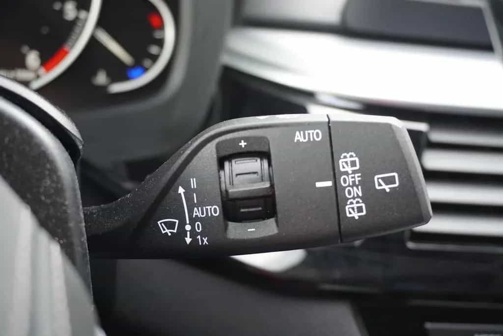 BMW 5 Series 520d xDrive LED Navi Tempomat Sitzheizung AHK 12/2018-photo-26