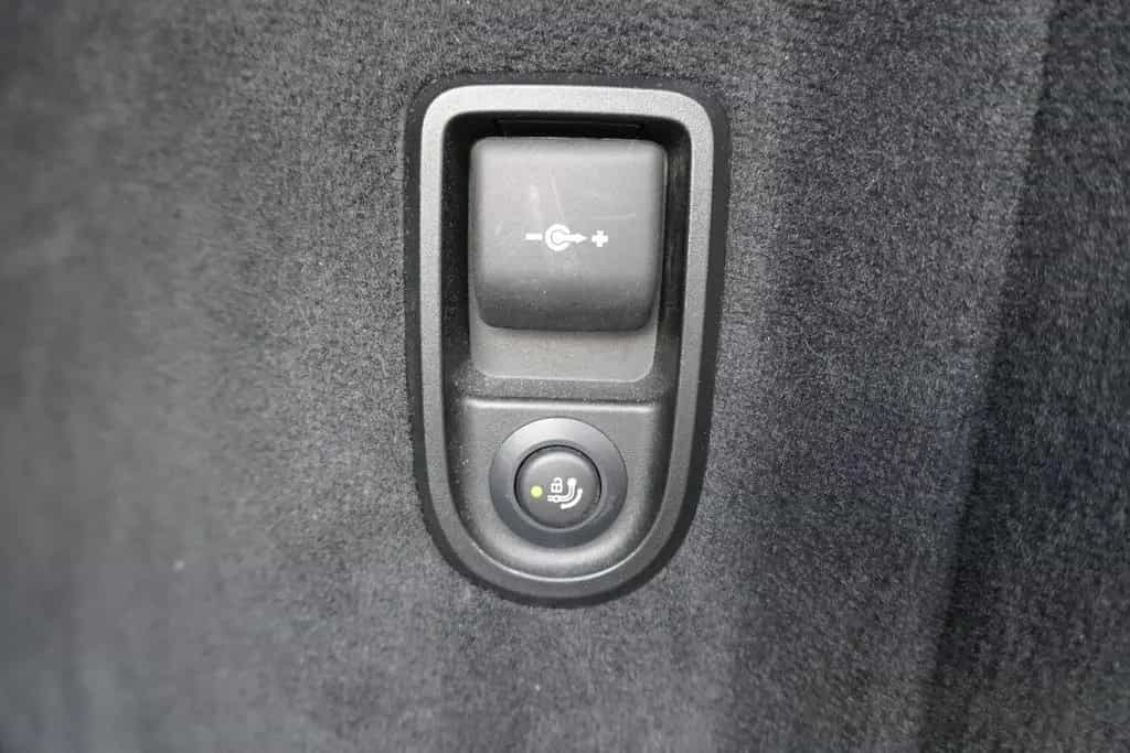 BMW 5 Series 520d xDrive LED Navi Tempomat Sitzheizung AHK 12/2018-photo-29