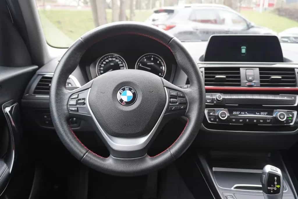 BMW 120 d Sport Line Klimaaut. LED Sitzheizung Leder 07/2019-photo-16