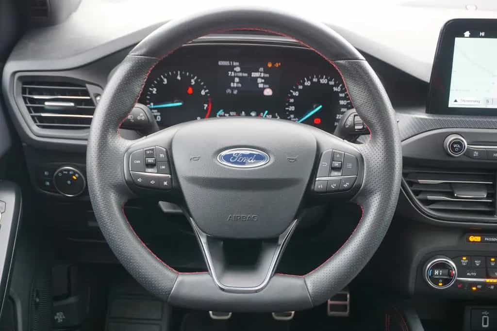 Ford Focus 1.0 EcoBoost ST-Line LED Panorama B&O Navi 03/2019-photo-16