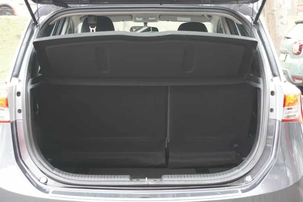 Hyundai ix20 1.6 Space 01/2019-photo-32