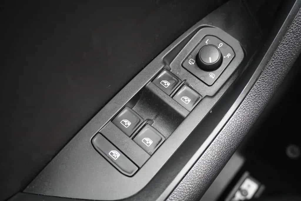 Skoda Kodiaq 1.5 TSI Soleil DSG ACC Standheizung AHK 09/2019-photo-27