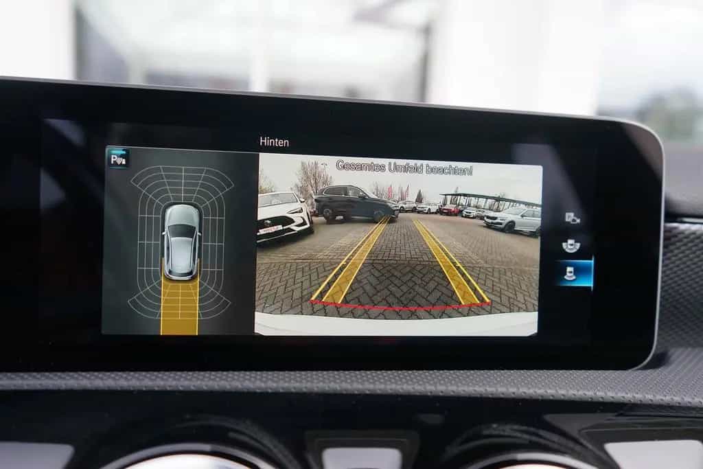 Mercedes-Benz A 200 A200 Progressive LED Navi Teilleder Kamera 10/2018-photo-16