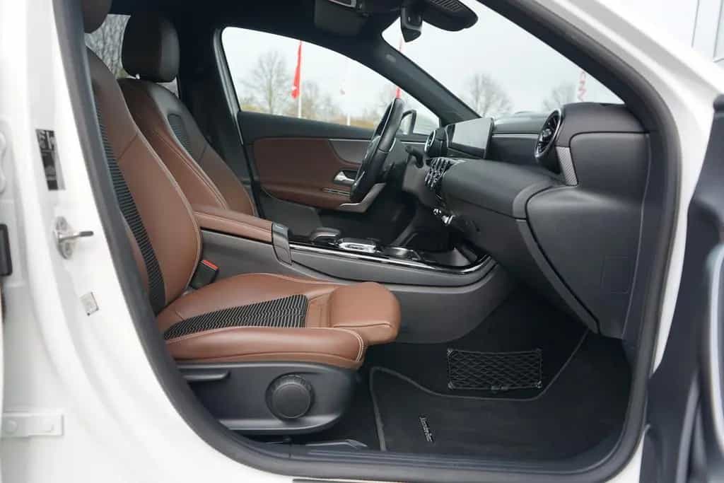 Mercedes-Benz A 200 A200 Progressive LED Navi Teilleder Kamera 10/2018-photo-27