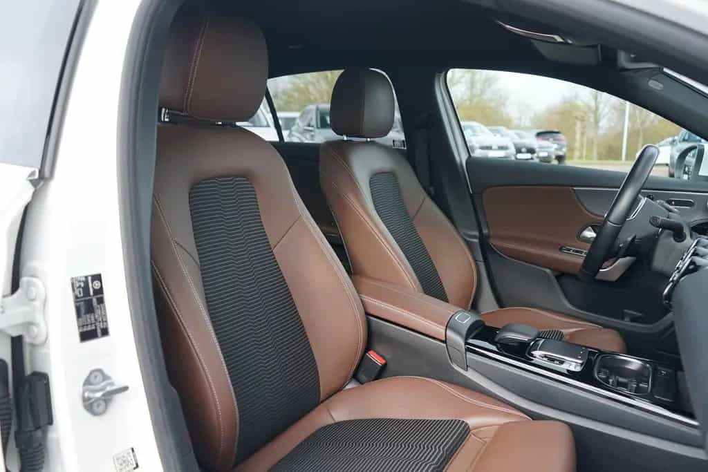 Mercedes-Benz A 200 A200 Progressive LED Navi Teilleder Kamera 10/2018-photo-29