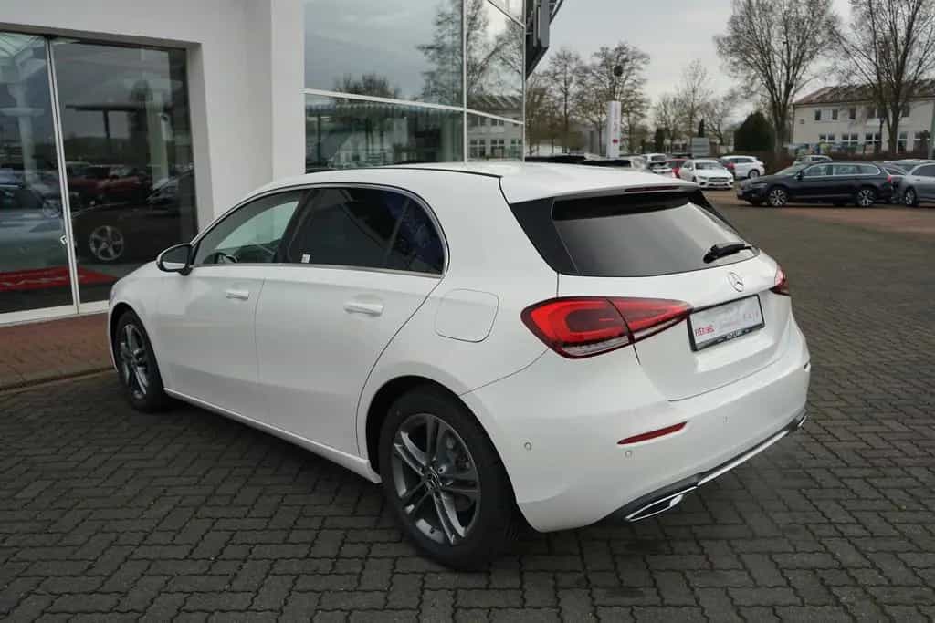 Mercedes-Benz A 200 A200 Progressive LED Navi Teilleder Kamera 10/2018-photo-7