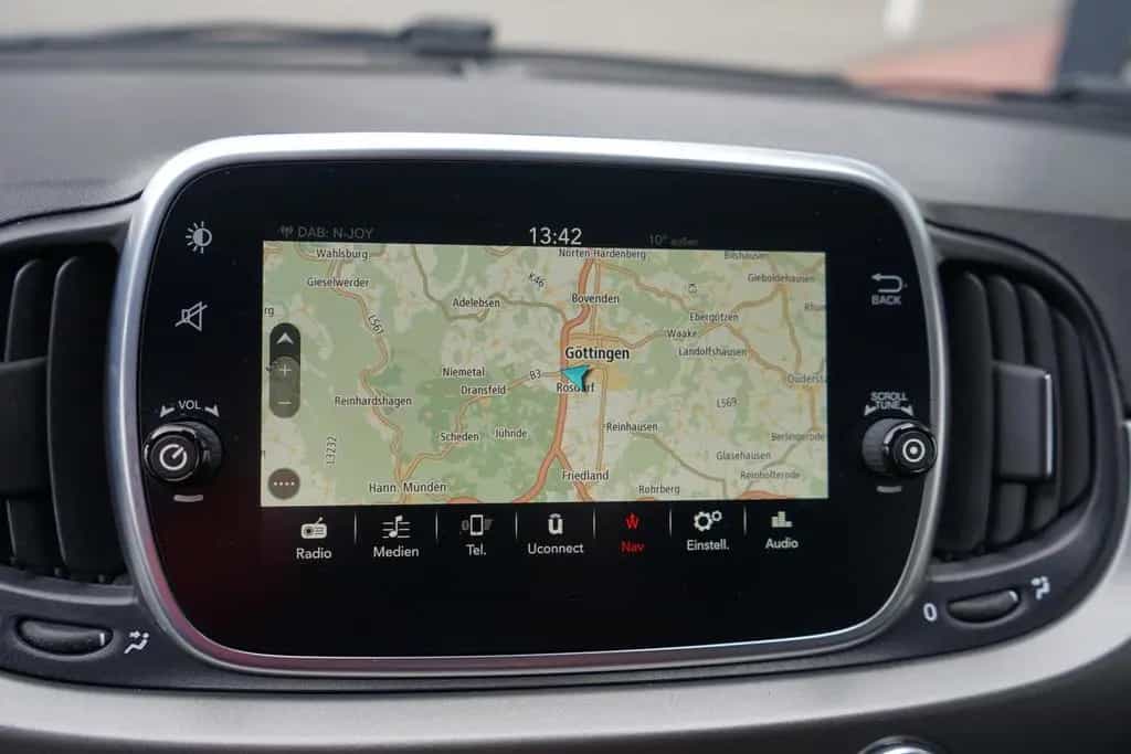 Abarth 595 1.4 Turismo Bi-Xenon Navi Leder PDC DAB 03/2019-photo-13