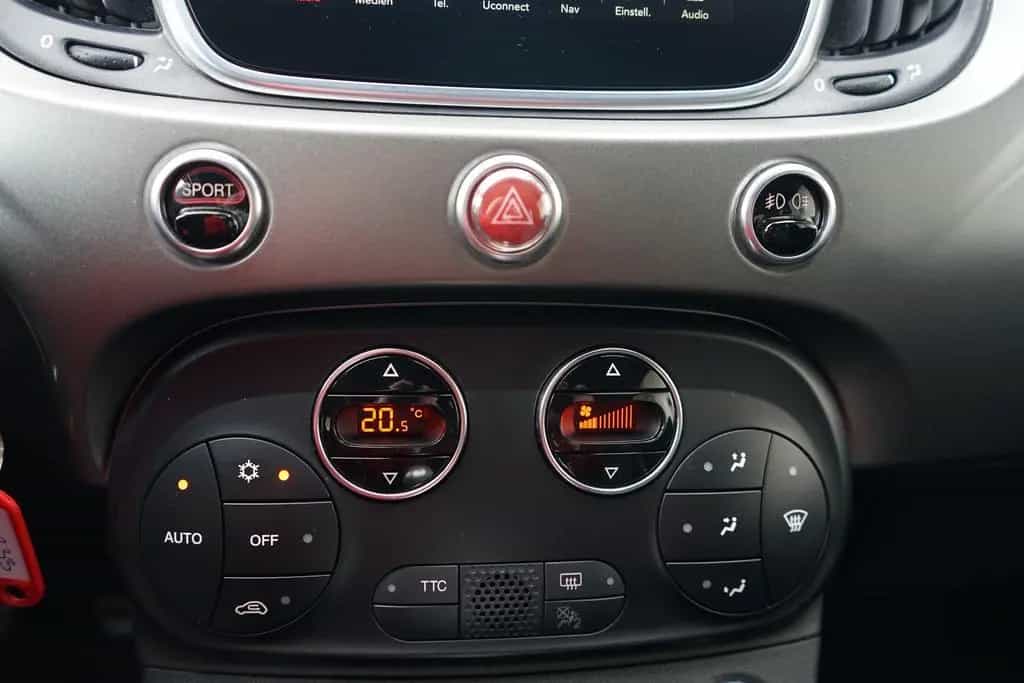 Abarth 595 1.4 Turismo Bi-Xenon Navi Leder PDC DAB 03/2019-photo-14