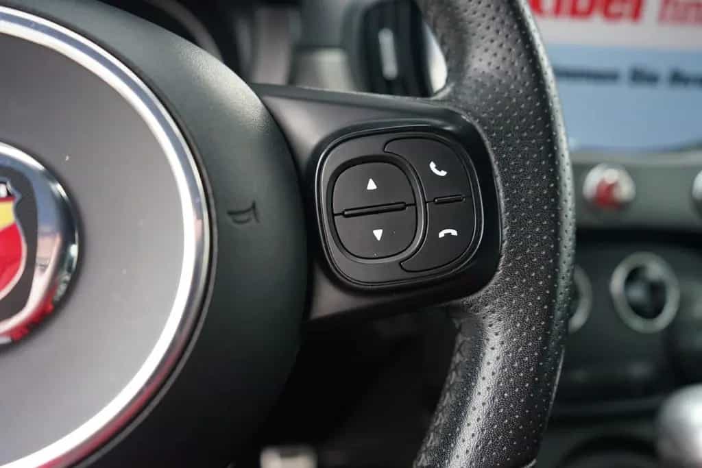 Abarth 595 1.4 Turismo Bi-Xenon Navi Leder PDC DAB 03/2019-photo-19