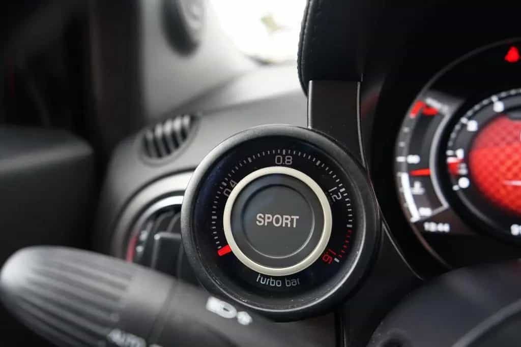 Abarth 595 1.4 Turismo Bi-Xenon Navi Leder PDC DAB 03/2019-photo-24