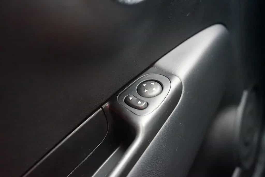 Abarth 595 1.4 Turismo Bi-Xenon Navi Leder PDC DAB 03/2019-photo-25