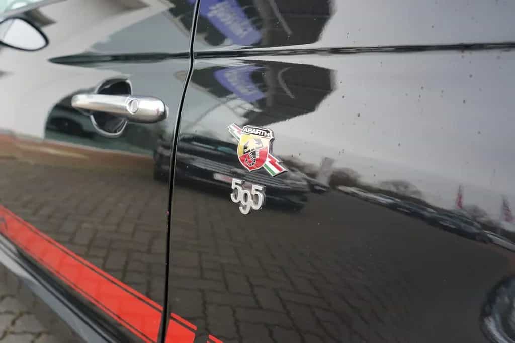Abarth 595 1.4 Turismo Bi-Xenon Navi Leder PDC DAB 03/2019-photo-32