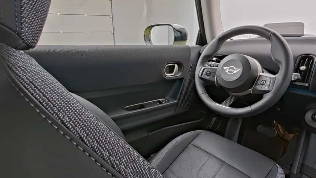 MINI Cooper C 04/2025-photo-10