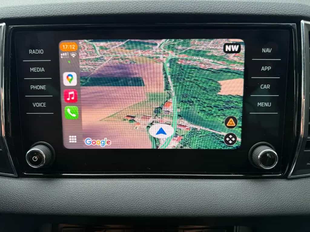 Skoda Karoq 150 PS  DSG LED NAVI SHZ 4x DAB GRA WR 05/2022-photo-11