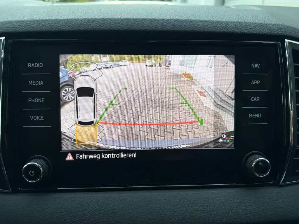 Skoda Karoq 150 PS  DSG LED NAVI SHZ 4x DAB GRA WR 05/2022-photo-12