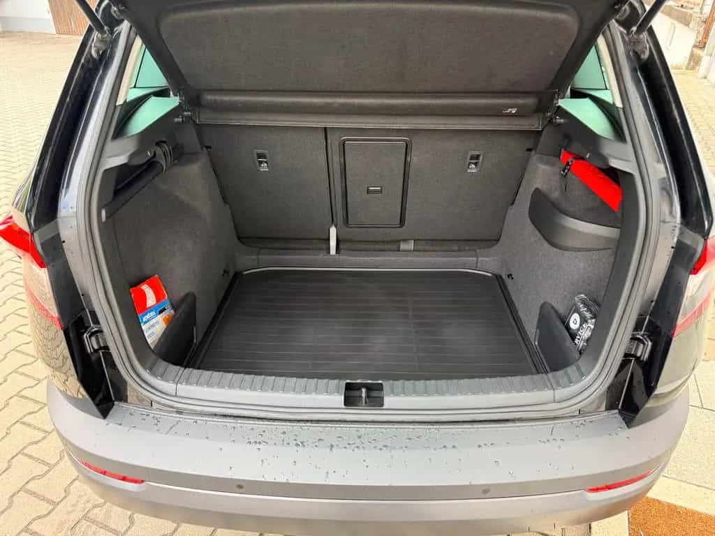 Skoda Karoq 150 PS  DSG LED NAVI SHZ 4x DAB GRA WR 05/2022-photo-19