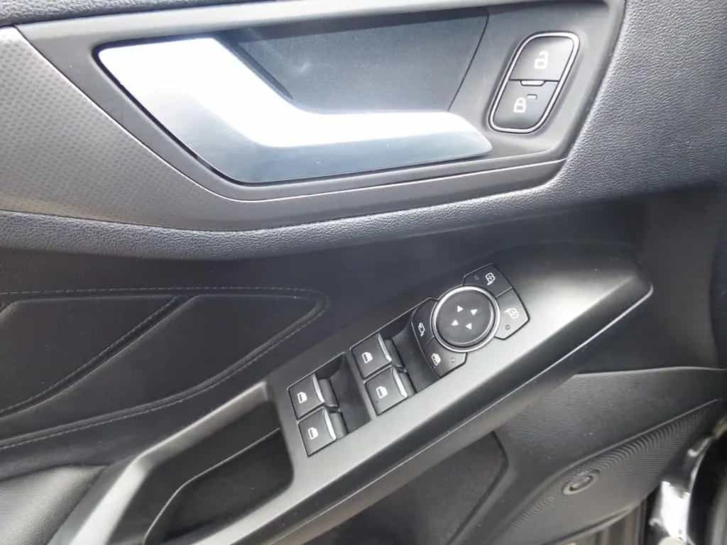 Ford Focus Titanium 10/2018-photo-11