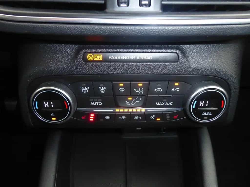 Ford Focus Titanium 10/2018-photo-17