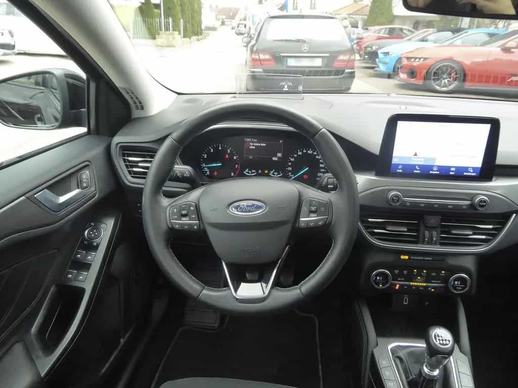 Ford Focus Titanium 10/2018-photo-8