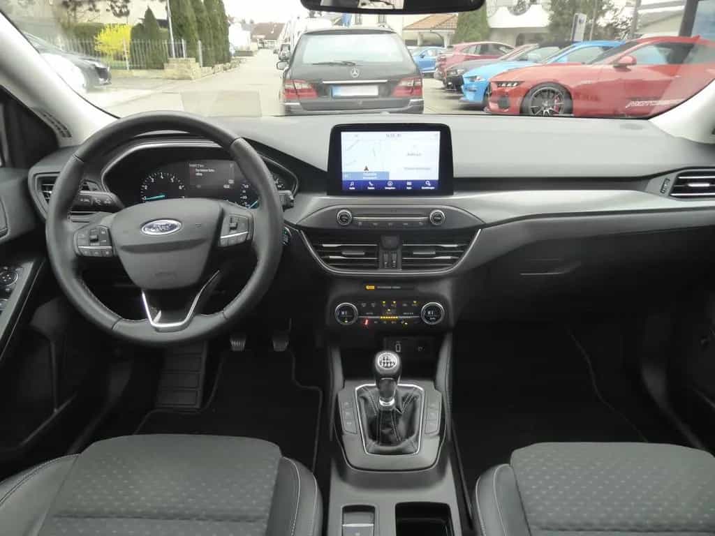 Ford Focus Titanium 10/2018-photo-9
