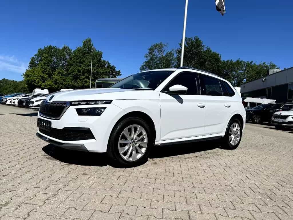 Skoda Kamiq 1.0 TSI DSG Style *LED Navi Sitzh. ACC DAB 02/2022-photo-0