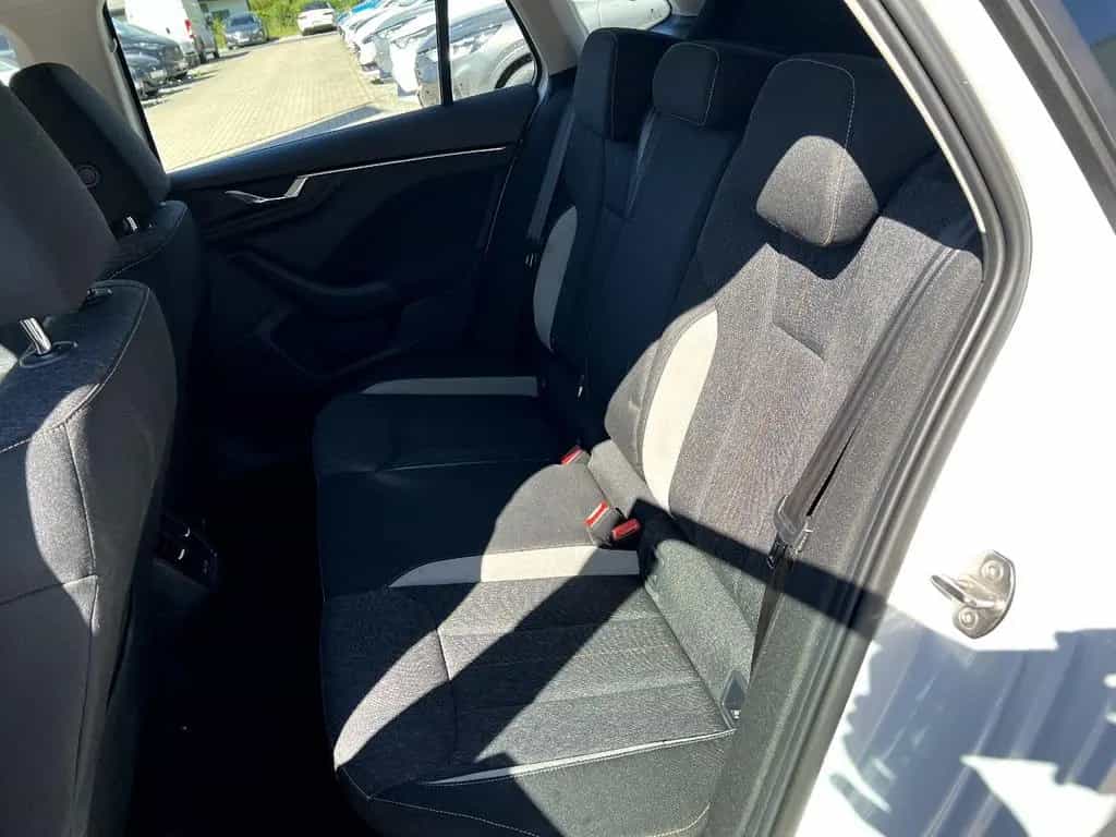 Skoda Kamiq 1.0 TSI DSG Style *LED Navi Sitzh. ACC DAB 02/2022-photo-12