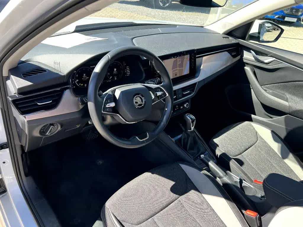 Skoda Kamiq 1.0 TSI DSG Style *LED Navi Sitzh. ACC DAB 02/2022-photo-8