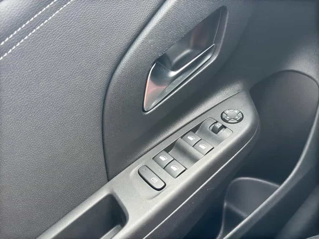 Opel Corsa F GS Line 360 Grad Klima LED DAB Spurhalte 01/2023-photo-15