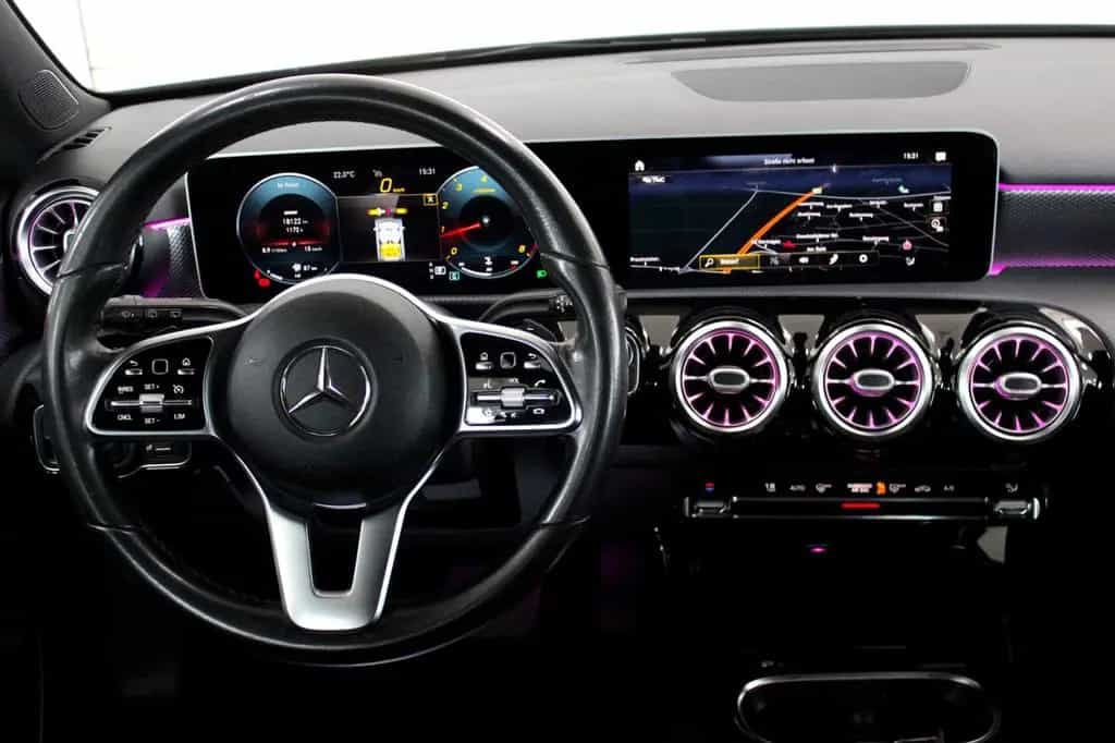 Mercedes-Benz A-Class 200 Aut. Progressive *LEDER*WIDESCREEN*F1*LED* 04/2018-photo-11