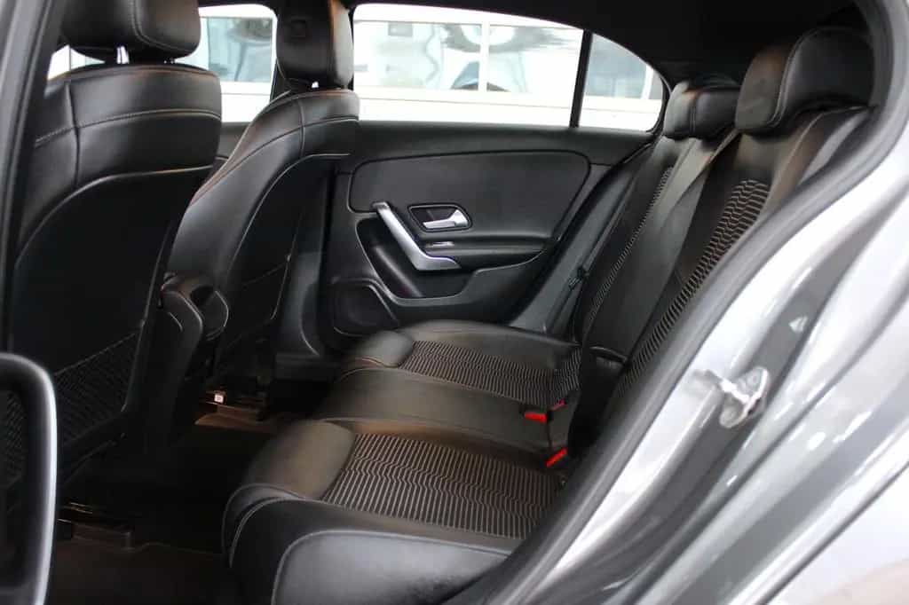 Mercedes-Benz A-Class 200 Aut. Progressive *LEDER*WIDESCREEN*F1*LED* 04/2018-photo-14