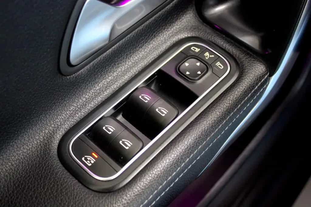 Mercedes-Benz A-Class 200 Aut. Progressive *LEDER*WIDESCREEN*F1*LED* 04/2018-photo-26