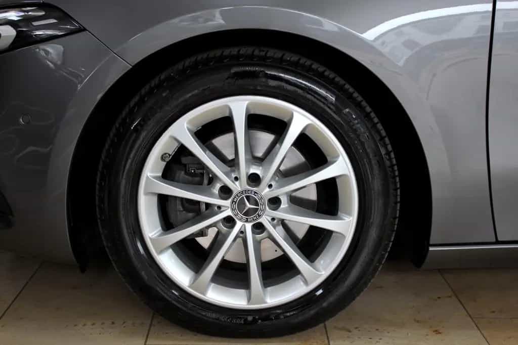 Mercedes-Benz A-Class 200 Aut. Progressive *LEDER*WIDESCREEN*F1*LED* 04/2018-photo-29