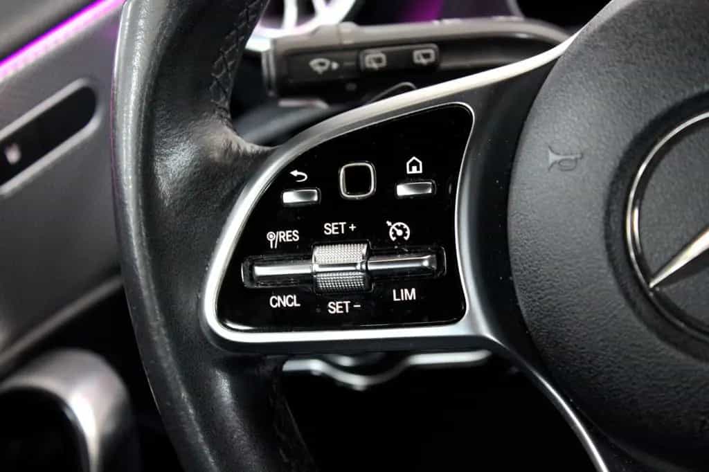 Mercedes-Benz A-Class 200 Aut. Progressive *LEDER*WIDESCREEN*F1*LED* 04/2018-photo-32