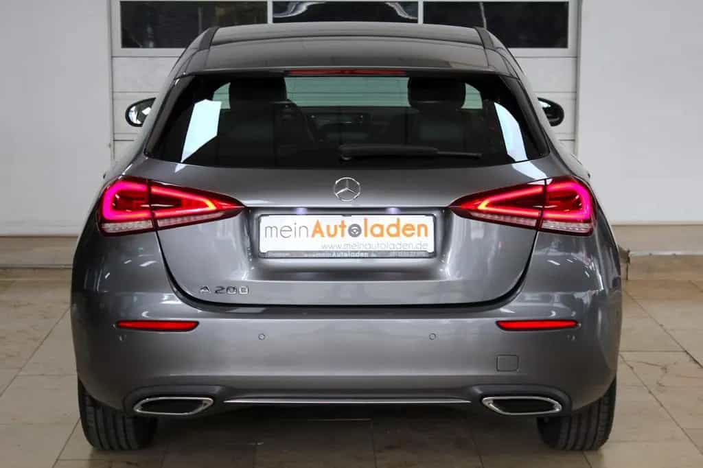 Mercedes-Benz A-Class 200 Aut. Progressive *LEDER*WIDESCREEN*F1*LED* 04/2018-photo-9