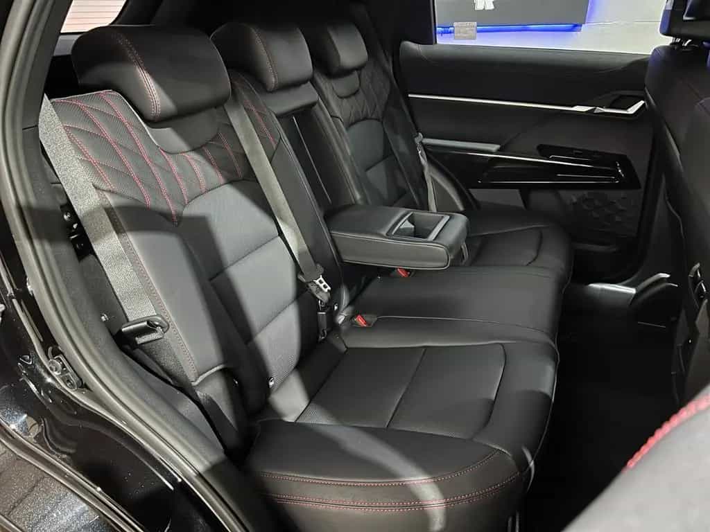 KGM Actyon Lux +Allrad +ACC NEUES MODELL null-photo-13