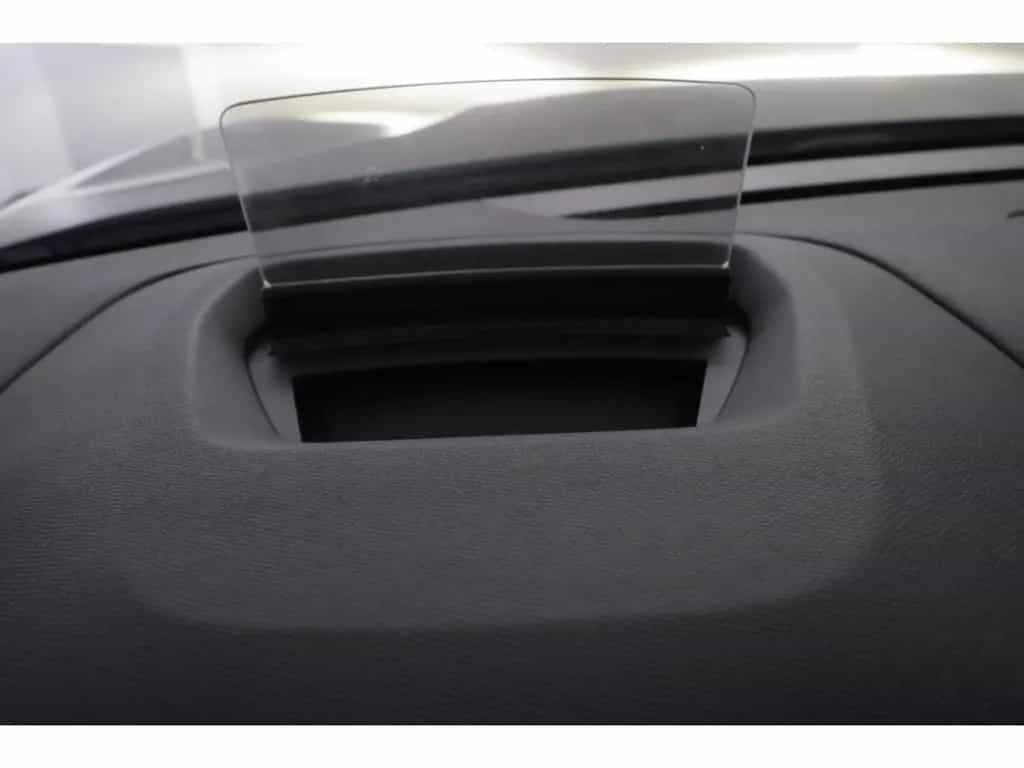 Citroën C4 1.2PureTech 130 Max+LED+KAMERA+NAVI+HUD 01/2024-photo-17